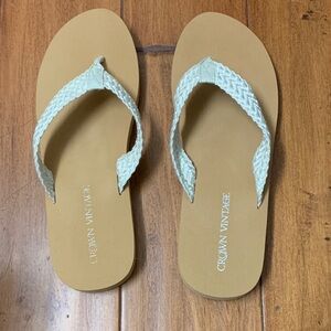 New! Crown Vintage Ivory flip flops cotton rope size 10M